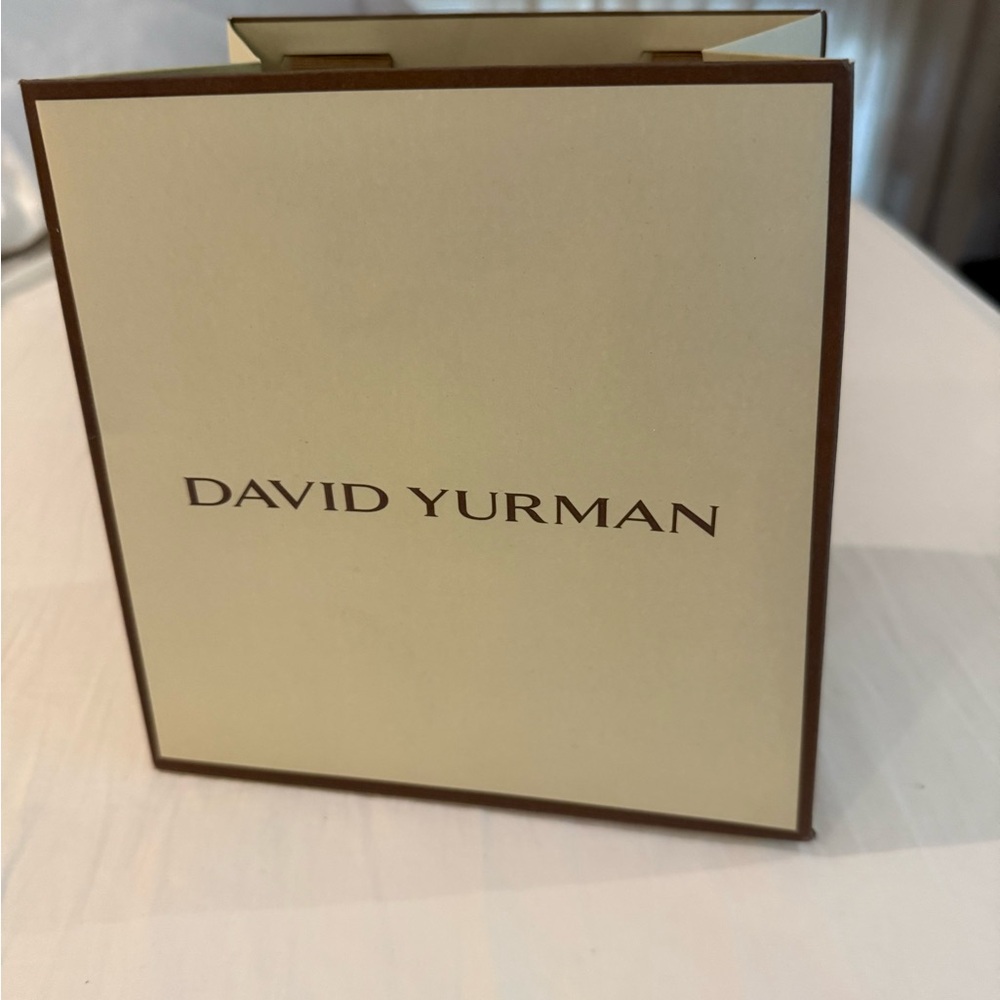 David Yurman Cream and Brown Box